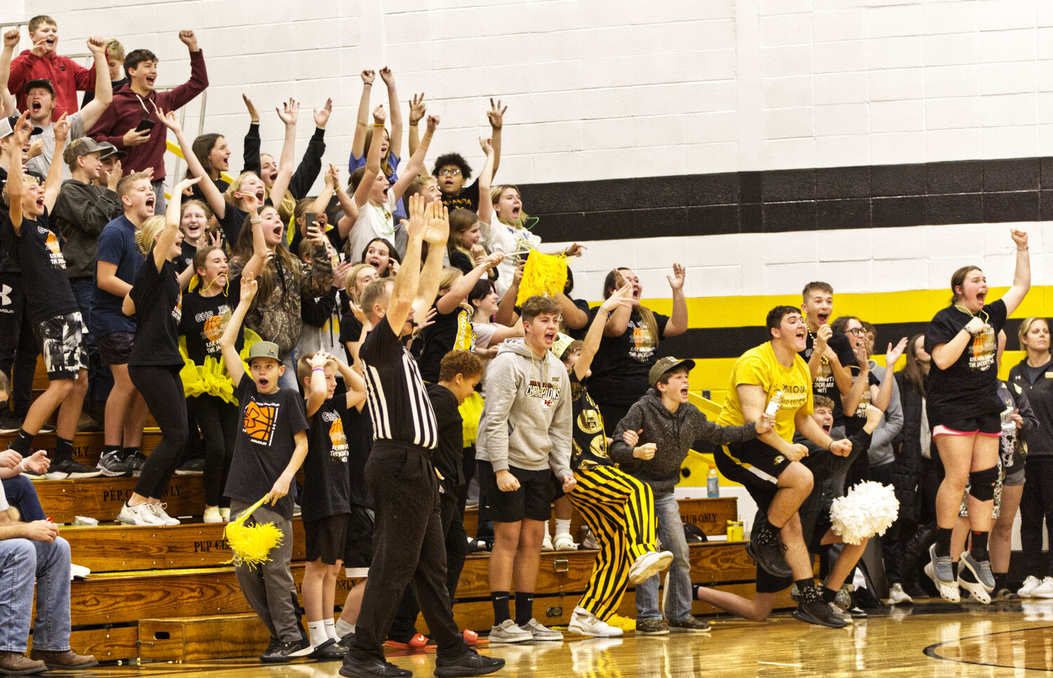 The Glasgow crowd went wild when a 3-point shot put the Yellowjackets over the century mark against Fayette.