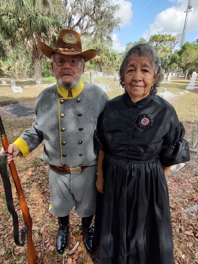 Vernon and Mary Beaty attend Confederate Memorial Day ceremony at Evergreen Cemetery.