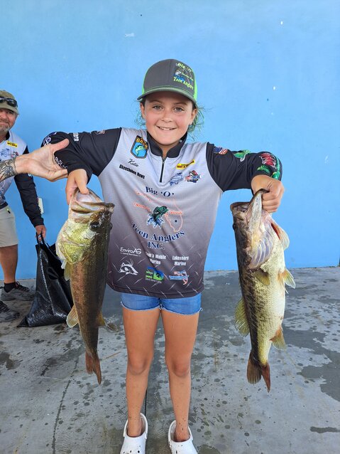 Katie Fender took first place in the 9-13 age group with 11.52 lbs.