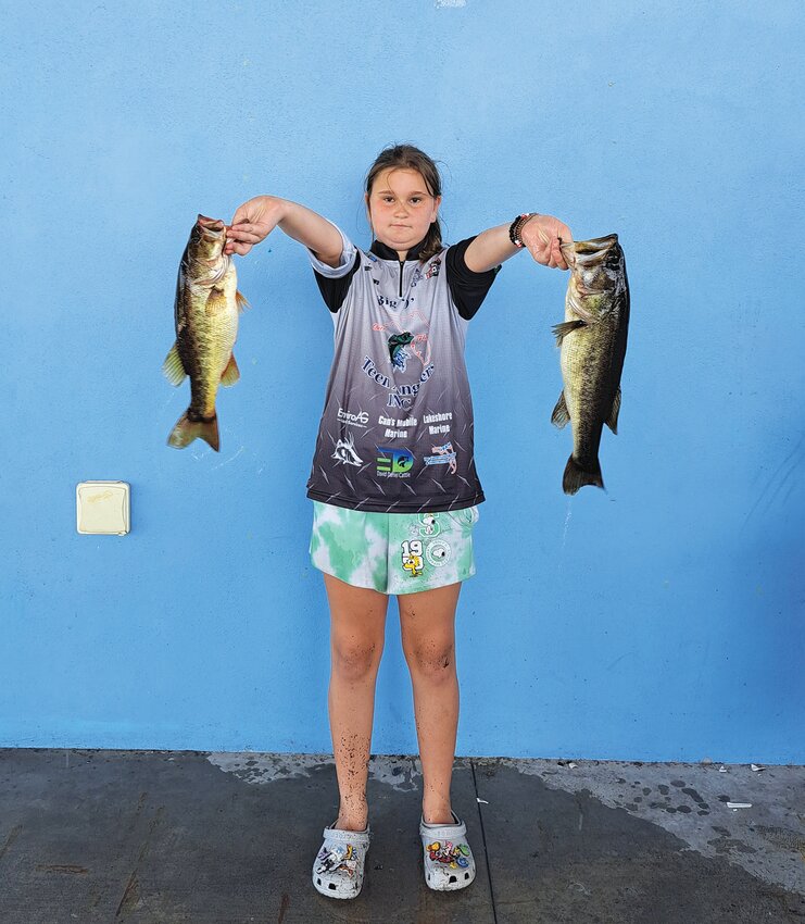 Baylee Stephens came in third place in the 9-13 age group with 7.58 lbs.