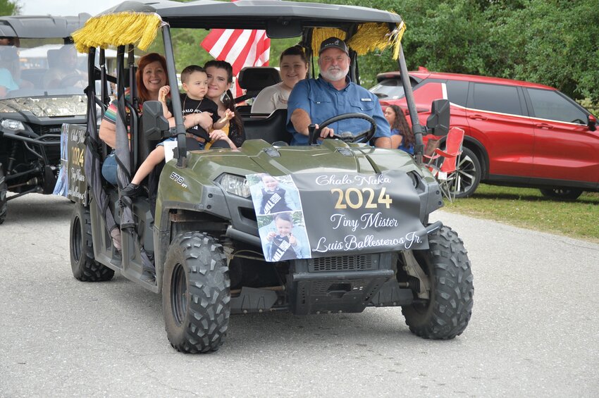 MOORE HAVEN – Tiny Mister Chalo Nitka Luis Ballesteros Jr. was in the 2024 Chalo Nitka Parade. [Photo by Katrina Elsken/Lake Okeechobee News]