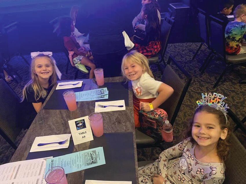 LaBelle Elementary School First Graders enjoyed dinner and a show at Broadway Palm Dinner Theater. [Photo courtesy LaBelle Elementary School]