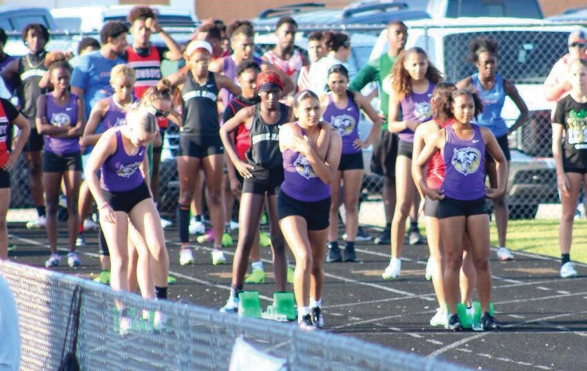 OHS runners line up at their first home meet in decades. [Photo courtesy Issayanna McQueen]