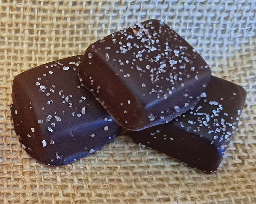 Exquisito Chocolates makes chocolate bon bons using of the most expensive spices for commercial and consumer use.
