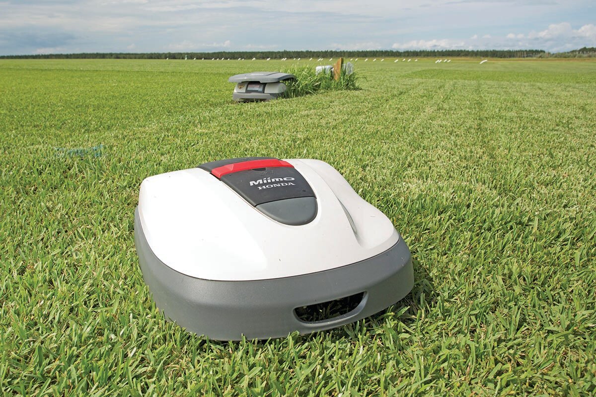 Study finds robotic mowers improve lawn health while reducing maintenance - Lake Okeechobee News