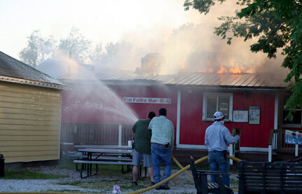 Kinfolks Bar-B-Q Destroyed By Fire - Stone County Leader