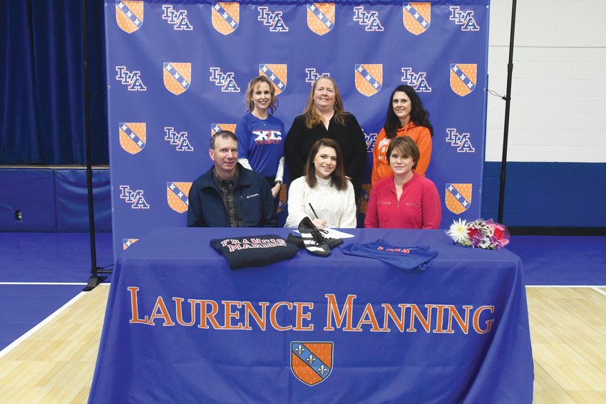 Laurence Manning's Johnson signs to run at Francis Marion - The Sumter Item