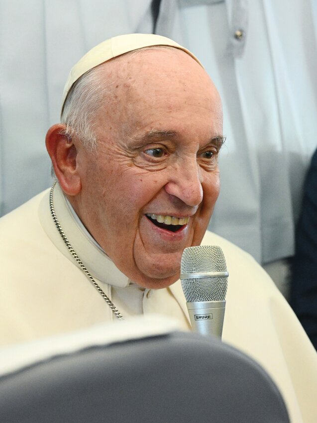 Pope calls for universal ban on surrogacy in global roundup of threats ...