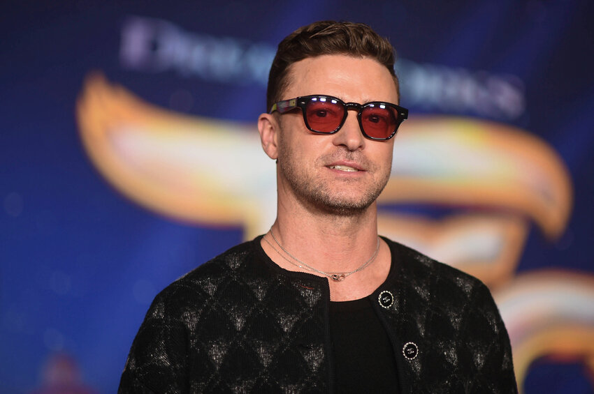 Justin Timberlake  has been arrested and is accused of driving while intoxicated on New York&rsquo;s Long Island, a law enforcement official told The Associated Press.