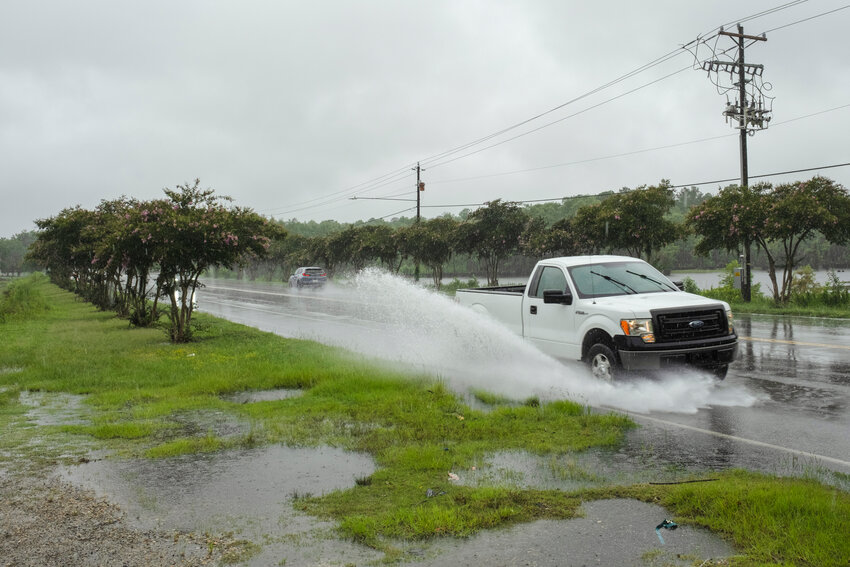 MICAH GREEN / THE SUMTER ITEM     Motorists drive on West Liberty Street near Second Mill on Tuesday, Aug. 6, 2024.