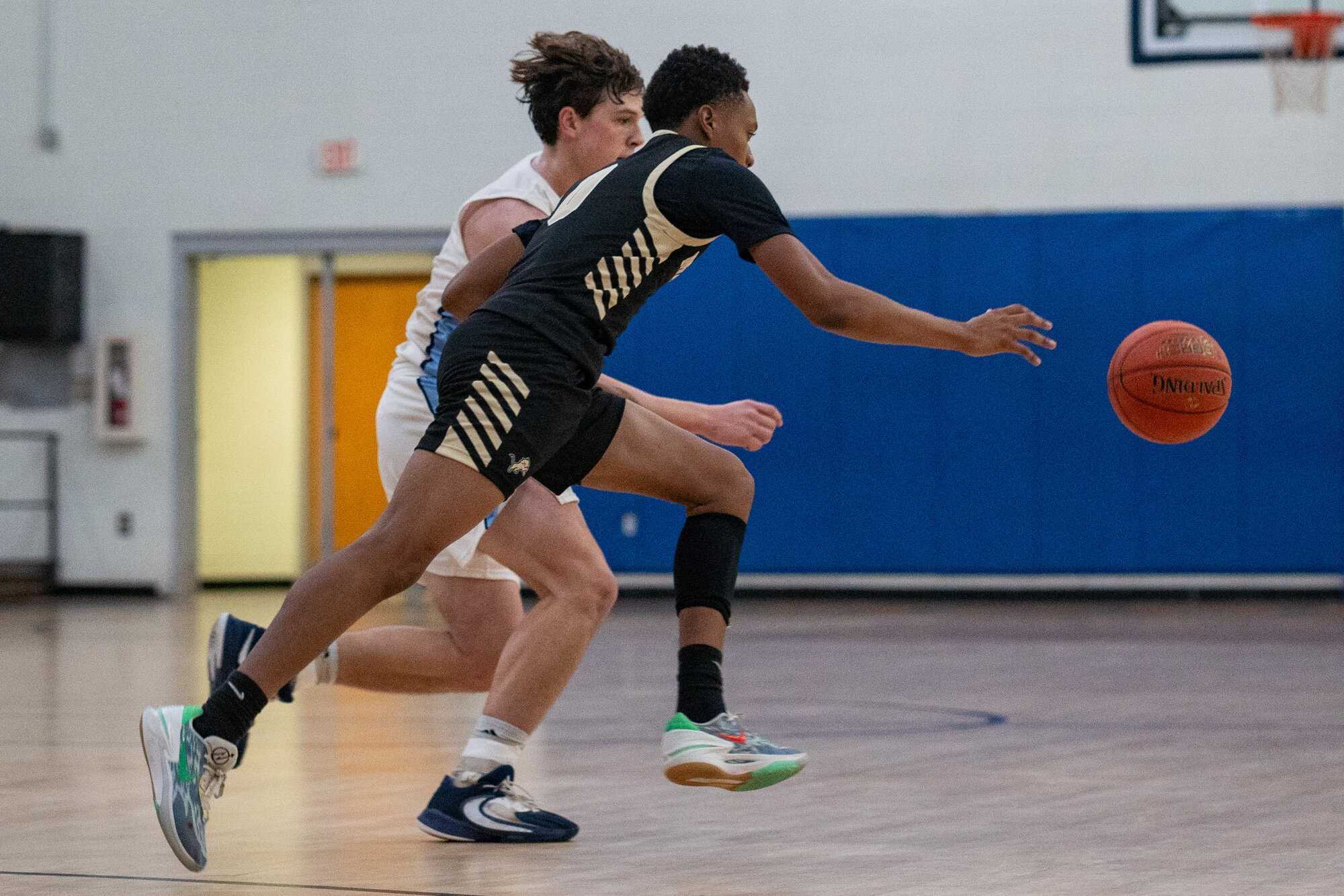 PHOTOS Wilson Hall defeats Manning in District 9 Officials Christmas Basketball Tournament